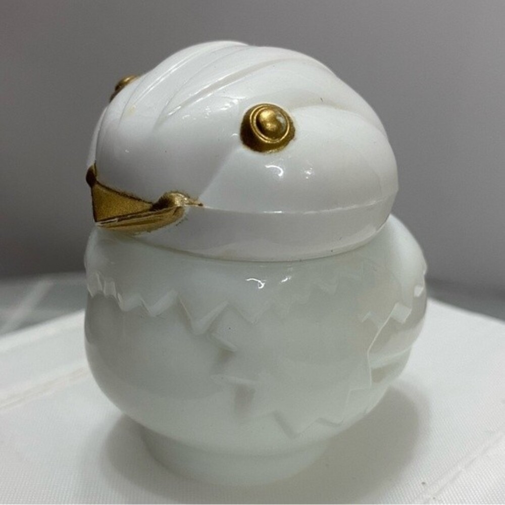 Vtg Avon Snowbird Milk Glass EMPTY Sachet Cream Perfume Jar Scented White Bird